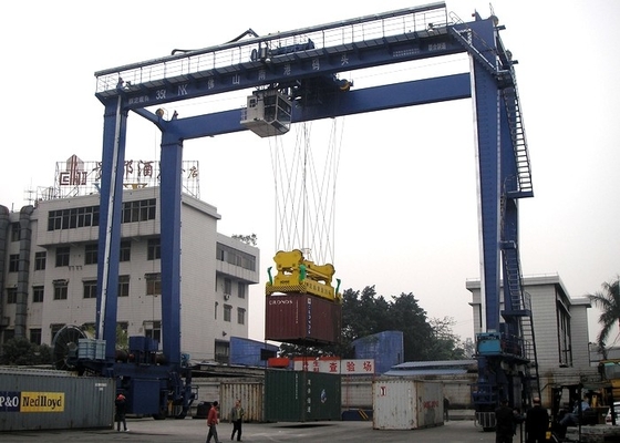 ODM A6 পোর্ট কন্টেইনার ক্রেন 15.4M-18.2M লিফ্ট কন্টেইনার গ্যান্ট্রি ক্রেন স্প্রেডার সহ