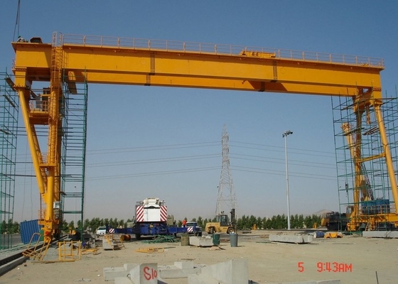 ট্রাস টাইপ 500T ডাবল গার্ডার গ্যান্ট্রি ক্রেন 28.5M স্প্যান আউটডোর ওভারহেড ক্রেন